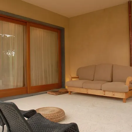 לינה וארוחת בוקר La Casa Del 2*