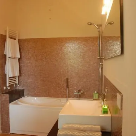 La Casa Del Bed & Breakfast 2*